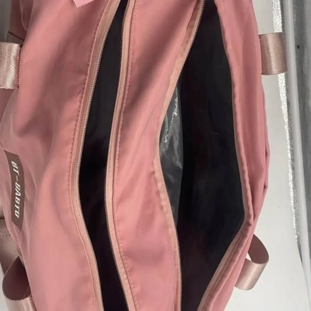 Women’s bag  BT-BABTO Pink Duffel Bag
